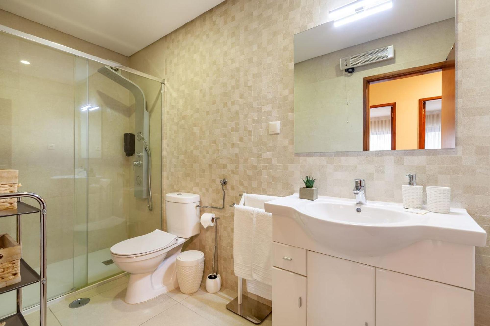 Apartamento Hibiscos - Minho'S Guest براغا المظهر الخارجي الصورة